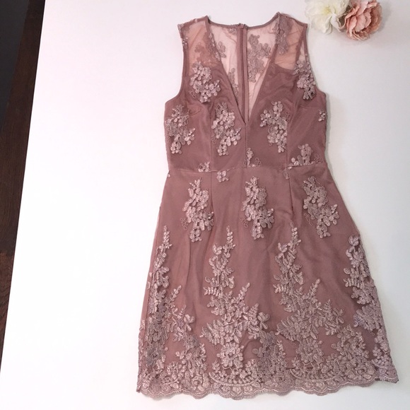 Tobi One Night Pink Lace Dress size M - Picture 4 of 12